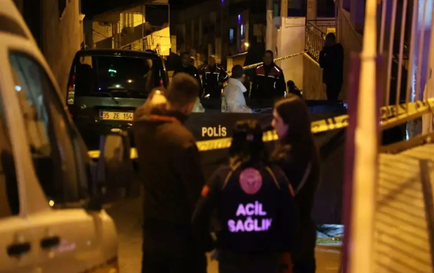 İzmir’de Eski Eş Dehşeti: Önce Öldürdü, Sonra İntihar Etti!