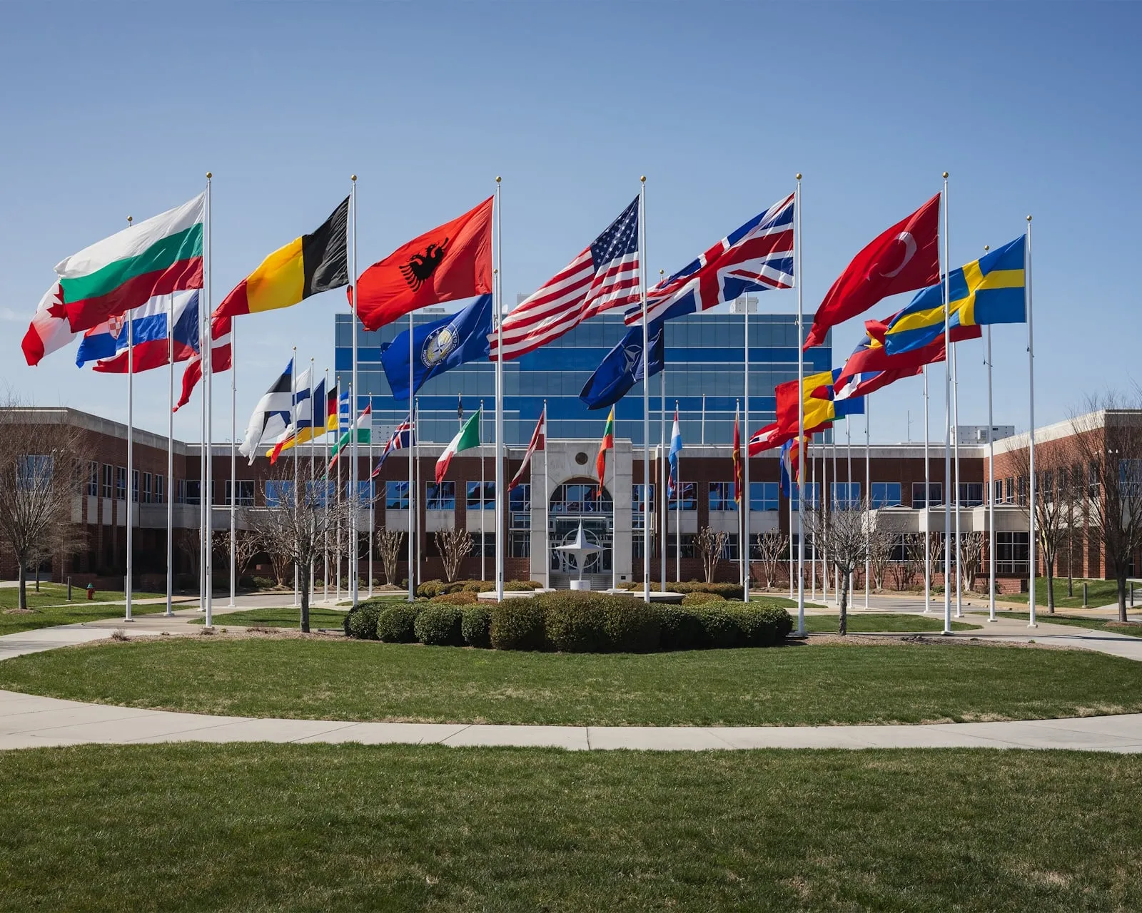 NATO’da ‘Vatan Savunması’ Anketi: Türkiye %88 ile Zirvede, Batı Avrupa İsteksiz!