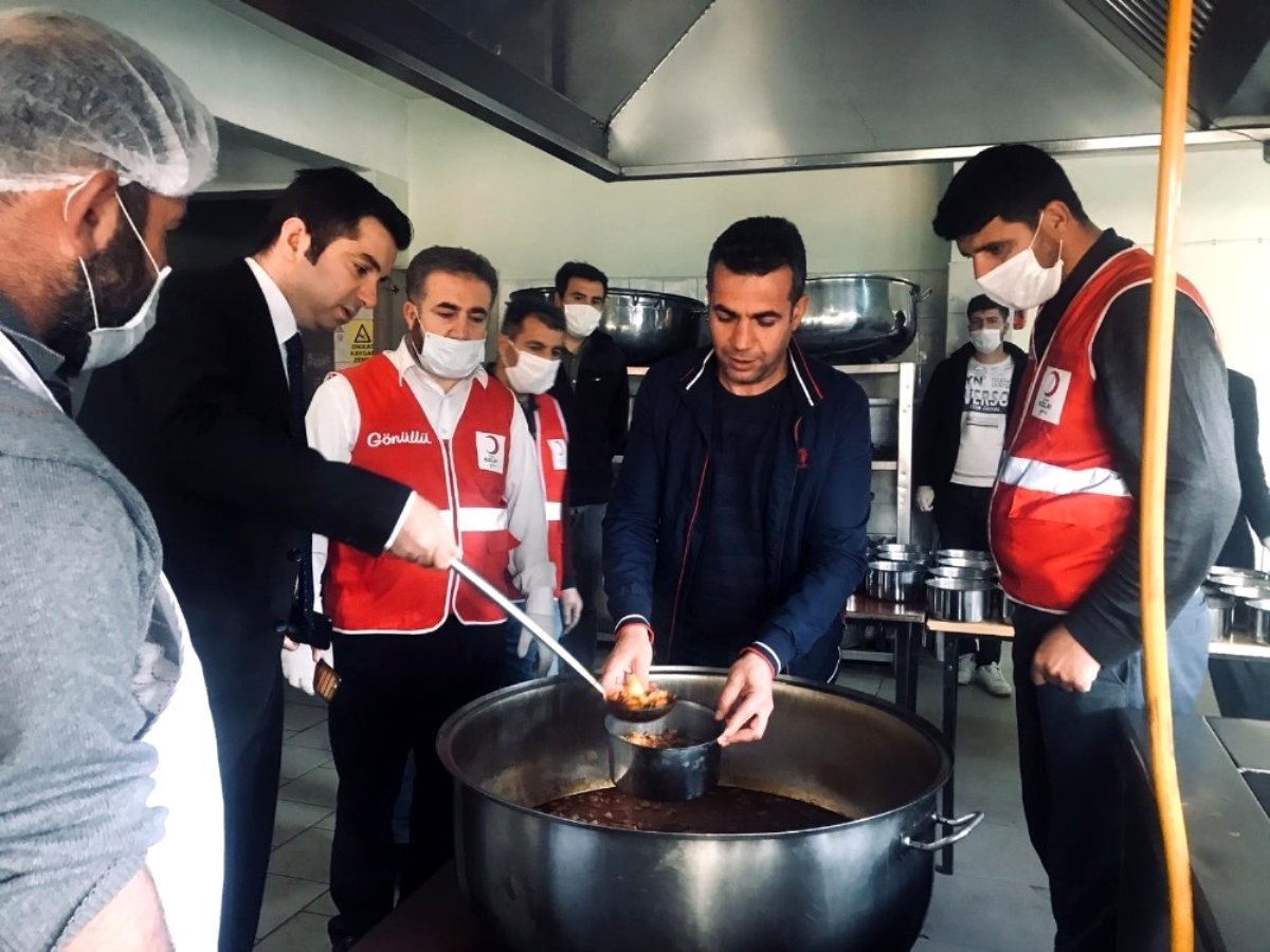 Hizan daki ihtiyaç sahiplerine yemek yardımı