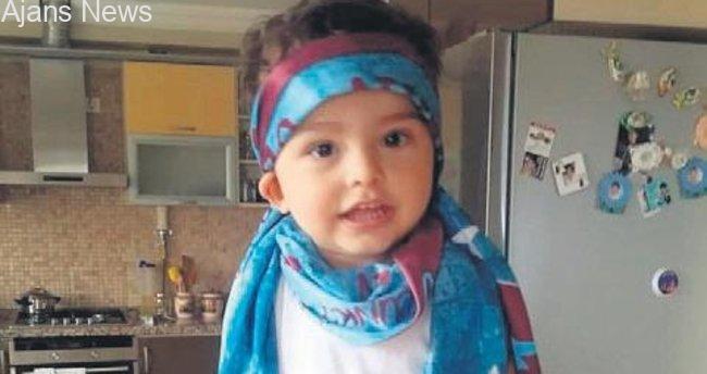 Evde yalnız bırakılan 3 yaşındaki çocuk 10. kattan Düştü