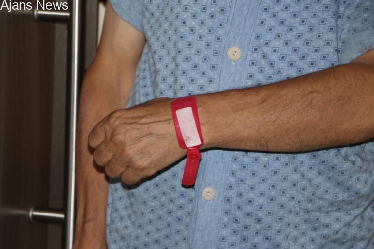 Koronavirüse yakalananlar için ‘pozitif bileklik’ uygulaması
