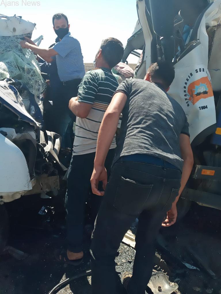 Eski hani yolunda kaza: 4 Yaralı