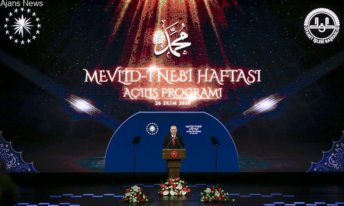 Cumhurbaşkanı Erdoğan: Fransız mallarını asla satın almayın