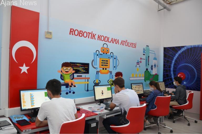 Büyükşehir Belediyesi’nden Robotik kodlama eğitimi