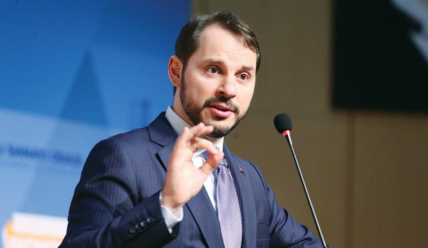 “Biz dolarla uğraşmıyoruz, istesek düşürürüz”