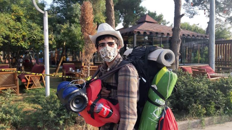 1 yılda otostop çekerek 50’den fazla şehir gezdi