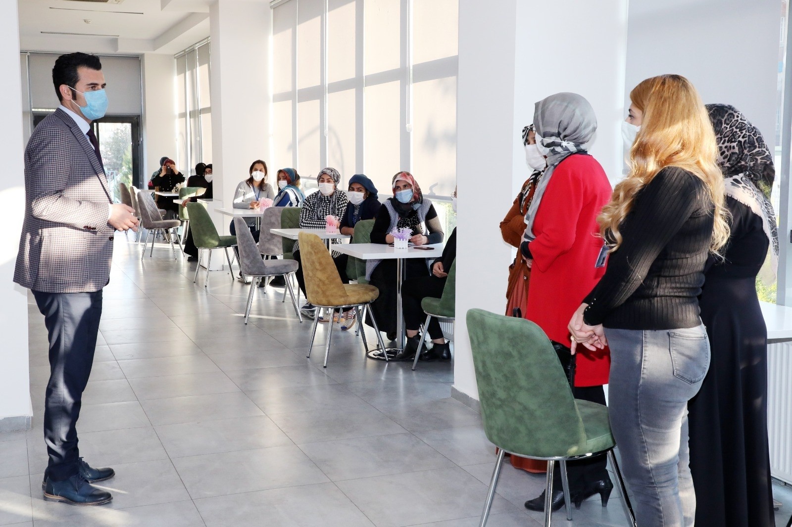 Diyarbakır’da kadınlara özel kafeterya açıldı