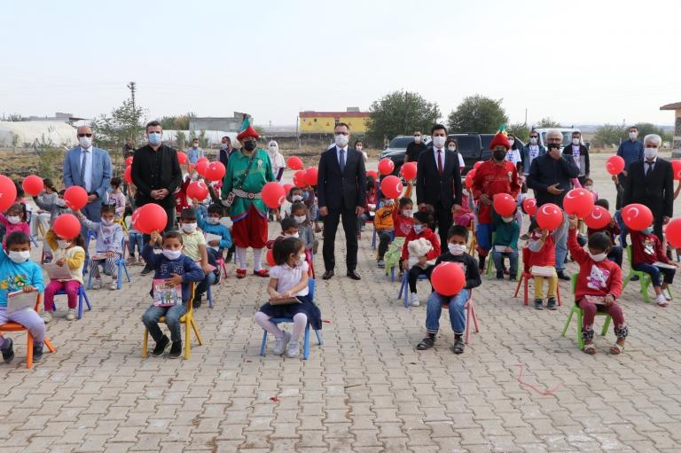 Diyarbakır’da Çocuklar Gülsün Diye Projesi