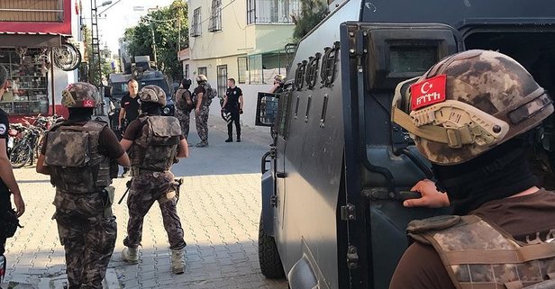 Diyarbakır’da 26 öğretmen gözaltına alındı