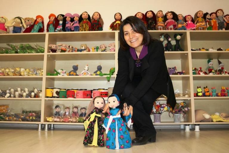 Diyarbakır’lı kadınlar ‘amigurumi’ ile İngiltere’ye açıldı