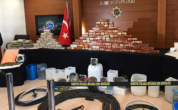 808 kilogram eroin maddesi ele geçirildi