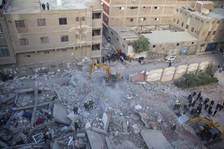 Mısır’da bina çöktü: 8 ölü, 29 yaralı