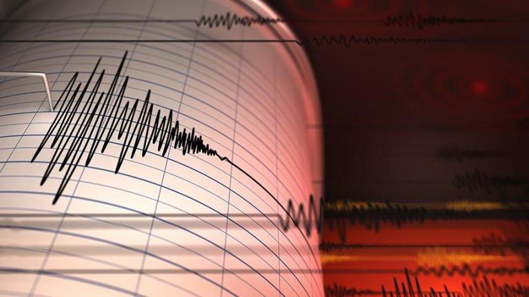 Endonezya’da 6.1 büyüklüğünde deprem