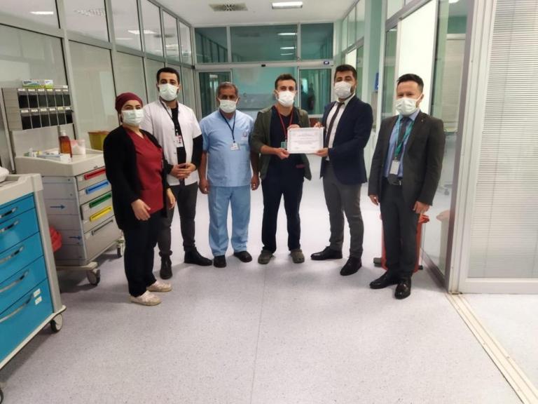 Silvan’da sağlık çalışanlarına başarı belgesi verildi