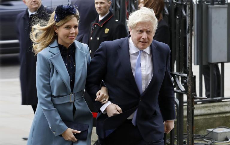 İngiltere Başbakanı Johnson gizli törenle evlendi