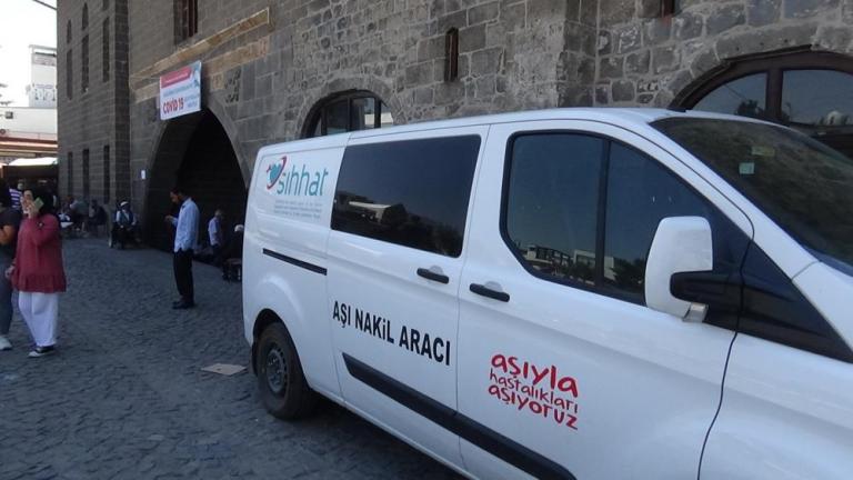 Diyarbakır’da Covid-19 mobil aşı uygulaması
