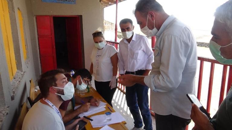 Diyarbakır’da kırsal mahallelerde aşı stantları kuruldu