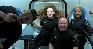 SpaceX’in 3 günlük uzay yolculuğu sona erdi