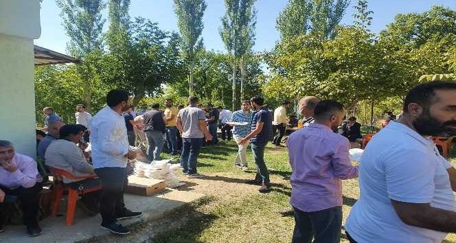 Hazro’da 40 yıllık husumetli aileler barıştı