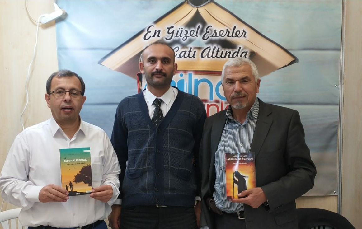 Diyarbak’lı yazar ve şair Devran Sinanoğlu 16. Ankara kitap fuarına katıldı