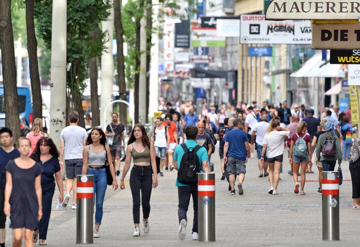 Avusturya’da aşılı olmayanlara sokağa çıkma kısıtlaması uygulanacak