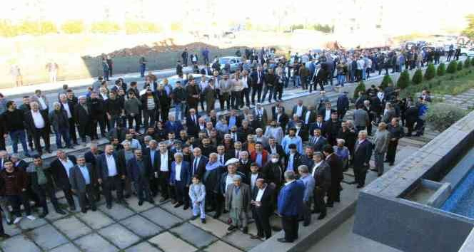 55 bine yakın üyesi bulunan aşiret, Diyarbakır’da 100’e yakın aileyi barıştırdı