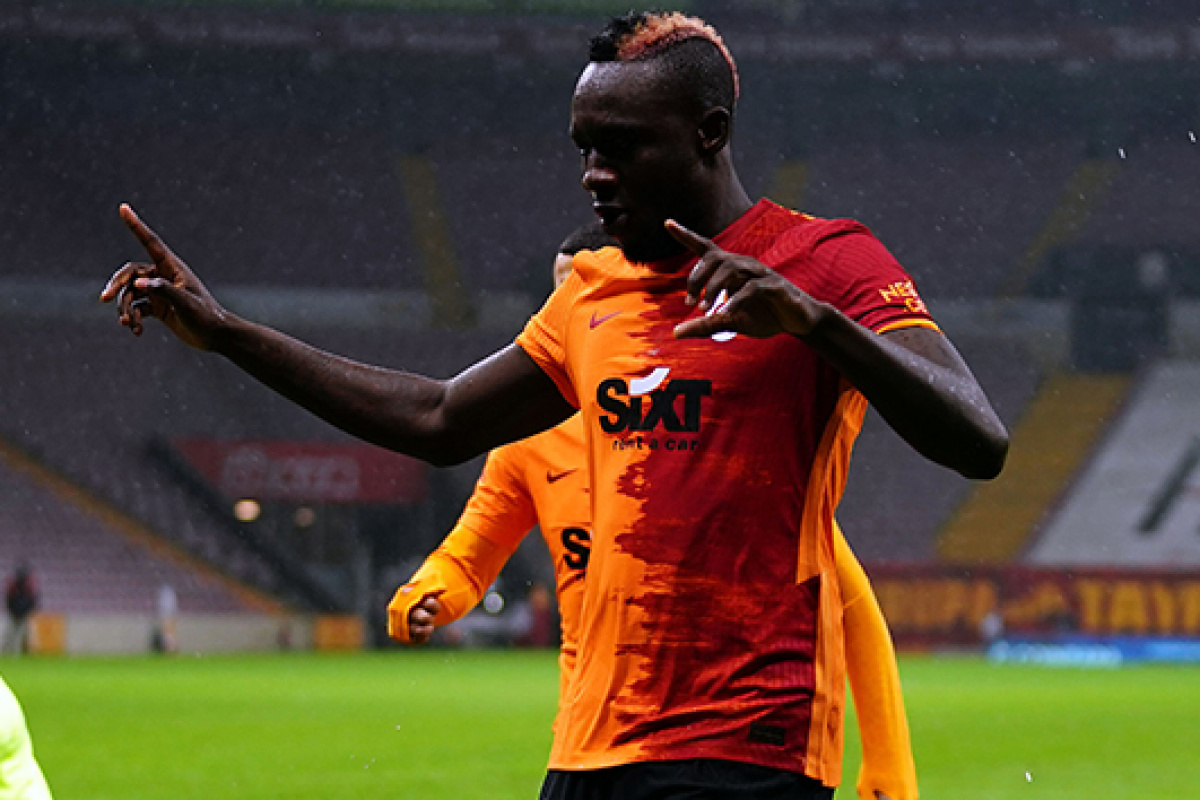 Galatasaray’da Mbaye Diagne’nin sözleşmesi feshedildi!