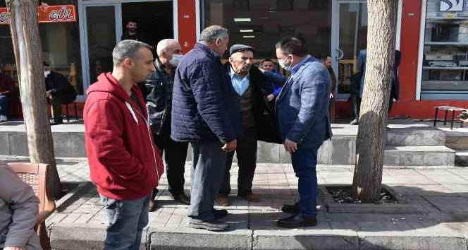 Beyoğlu, vatandaşlarla bir araya gelmeye devam ediyor