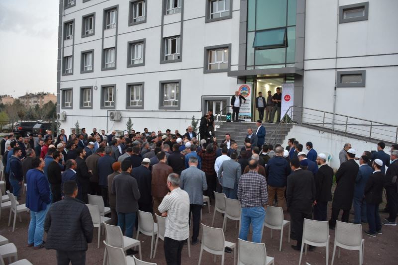 Beyoğlu, Kur’an kursu öğrencileriyle iftarda bir araya geldi