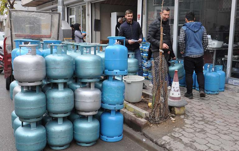 Mutfak tüpüne bir zam daha!