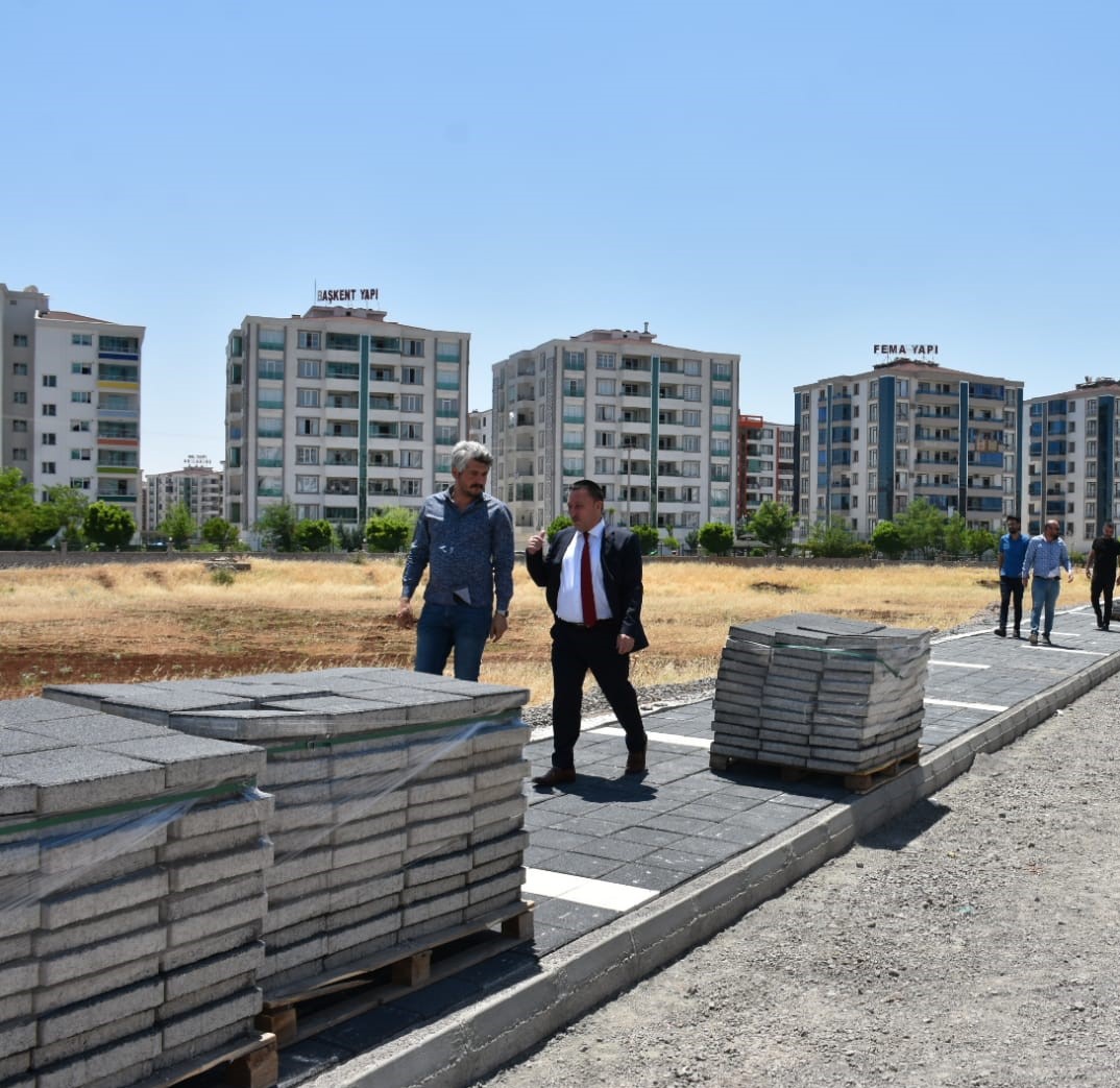YENİ İMAR YOLLARI, SOKAK SAĞLIKLAŞTIRMA ÇALIŞMALARIYLA MODERN YAŞAM ALANLARI HALİNE GETİRİLİYOR