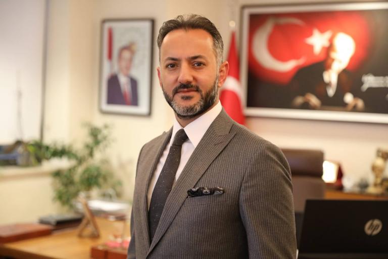 Dr. Aziz Alper Biten:  Diyarbakırlı hemşerilerimin Kurban Bayramını kutlar, sevgi ve saygılarımı sunarım