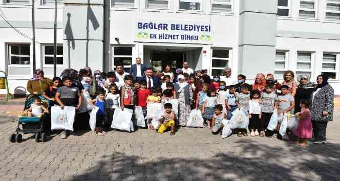 Bağlar Belediyesi 8 ayda bin 470 çocuğun giyim ihtiyacını karşıladı