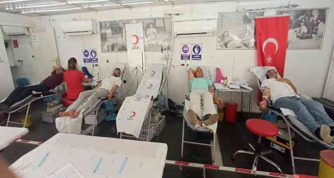 Kulp’ta kan bağışı kampanyasında 105 ünite kan toplandı
