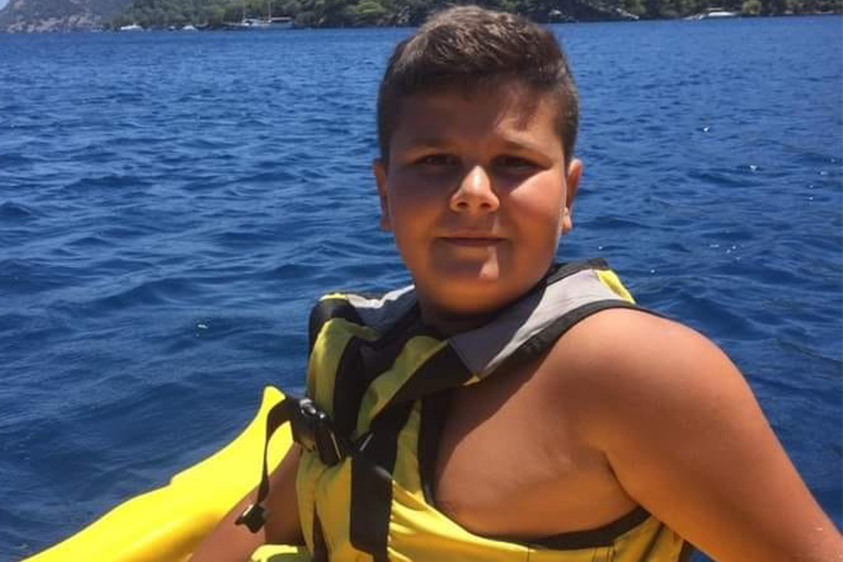 Kalp krizi geçiren 15 yaşındaki çocuk hayatını kaybetti