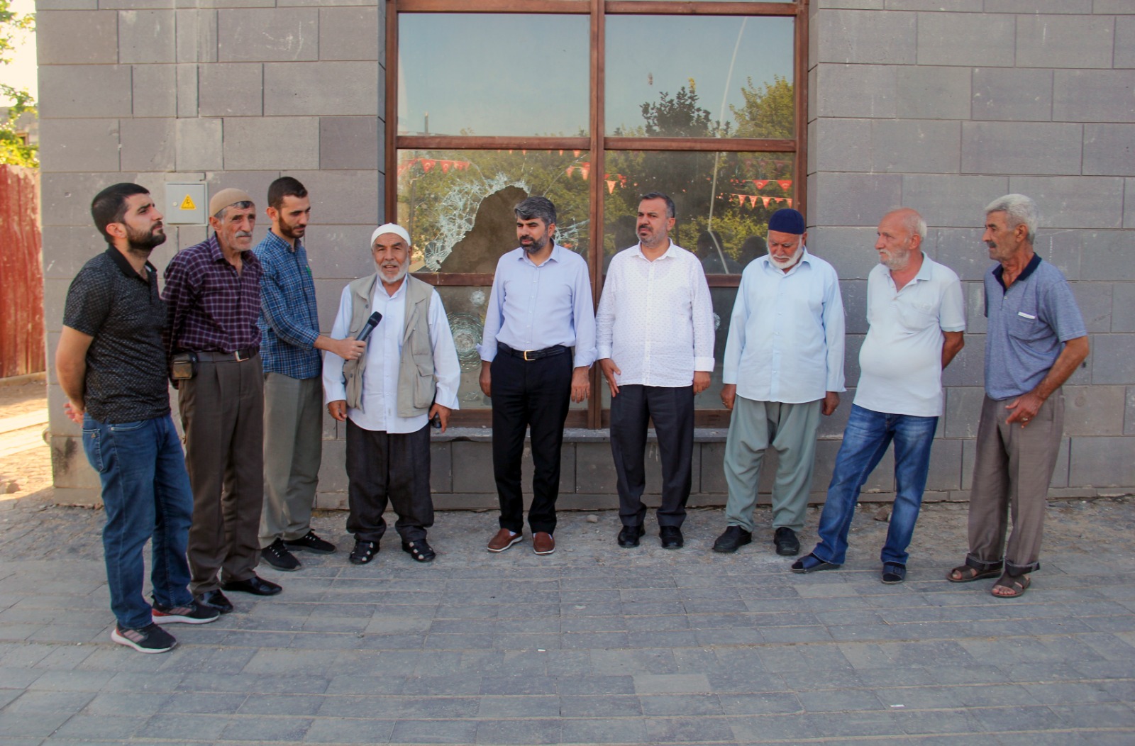 HÜDA PAR Diyarbakır İl Başkanı Dinç: Yeni yapılan Sur evleri cezaevi hücrelerini andırıyor!