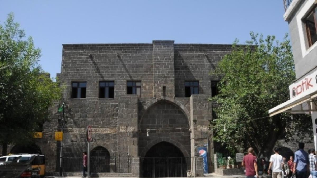 Diyarbakır Kalesi’nde yapılan tek mescit olarak bilinen MERVANİ Mescidi