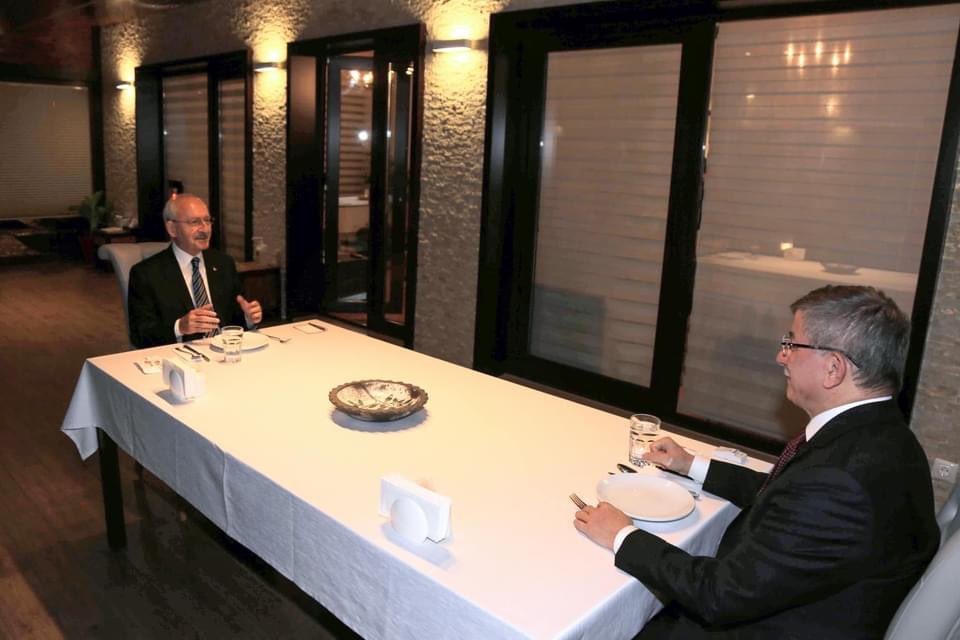 Kılıçdaroğlu ile Davutoğlu gece yarısı buluştu