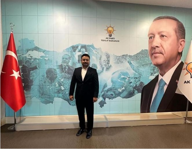 AK Parti Diyarbakır il başkanlık aday yarışından, Öztürk Çekildi