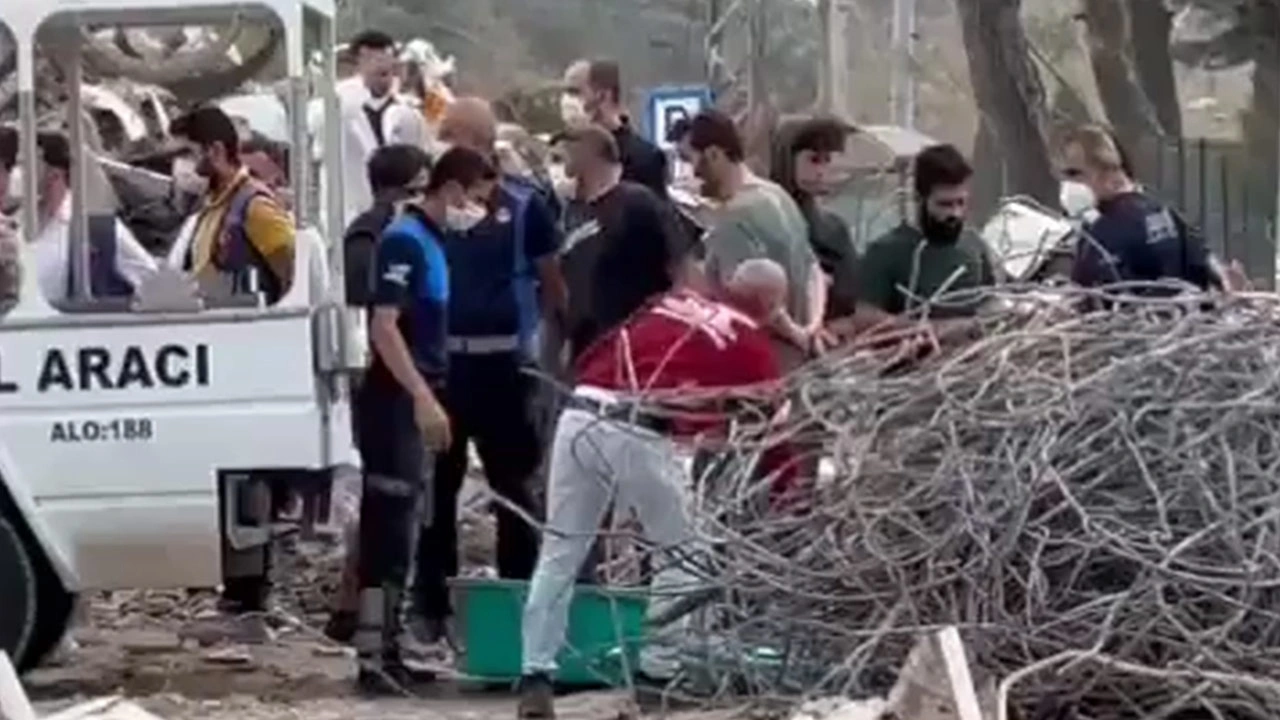 Depremden 276 gün sonra enkazda cesetler çıktı!