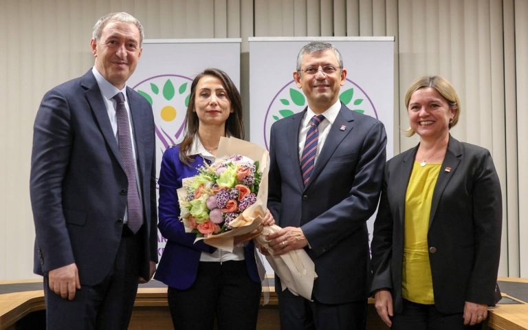 Muhalefet Arenasında Gerilim: CHP ve DEM Parti Arasındaki Dengeler
