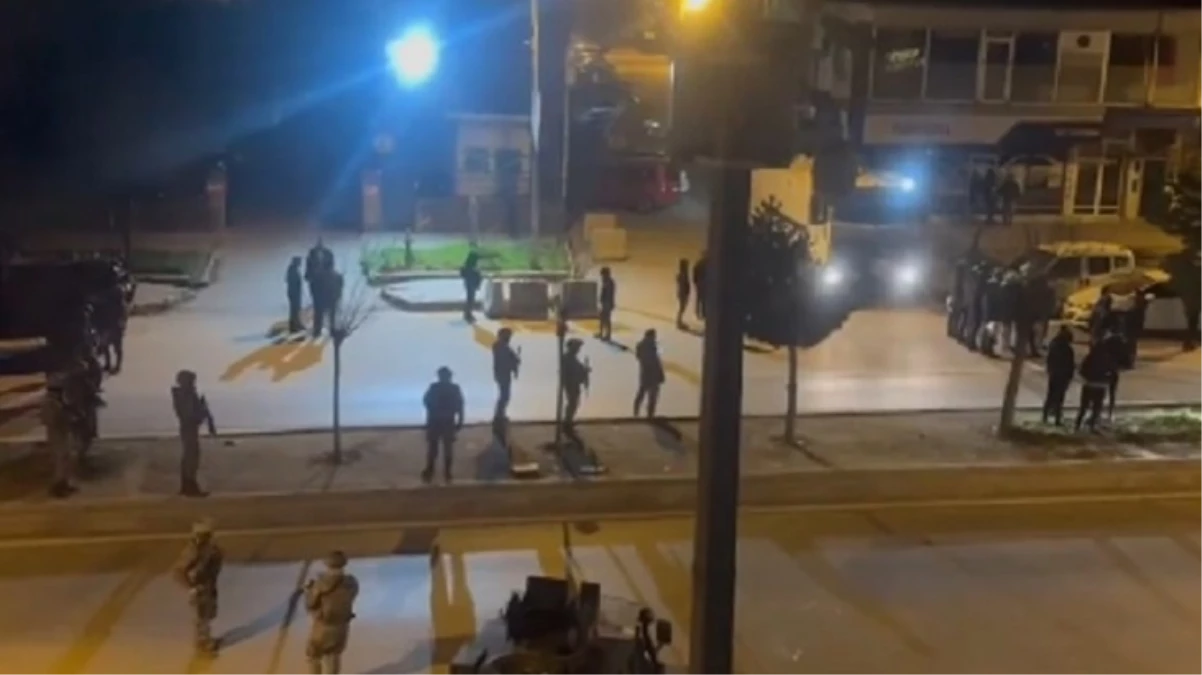 Bitlis’te seçim gerginliği: 14 gözaltı, 5 polis yaralandı