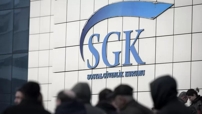 SGK’dan “Sahte Emeklilik” Operasyonu: 650 Bin Kişinin Maaşı Kesildi!