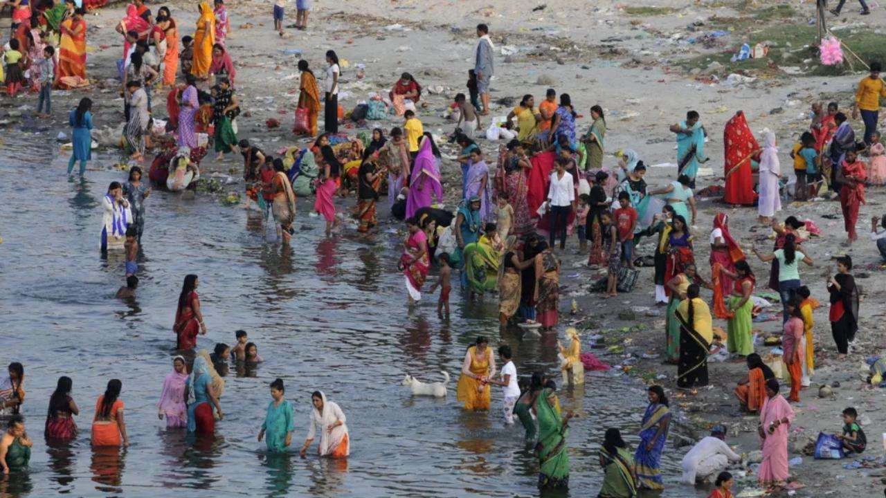 Hindu dini bayramının kutlanmasında 37 çocuk boğuldu!