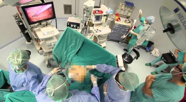 Diploması askıda olan doktor obezite ameliyatı yaparken, hasta öldü