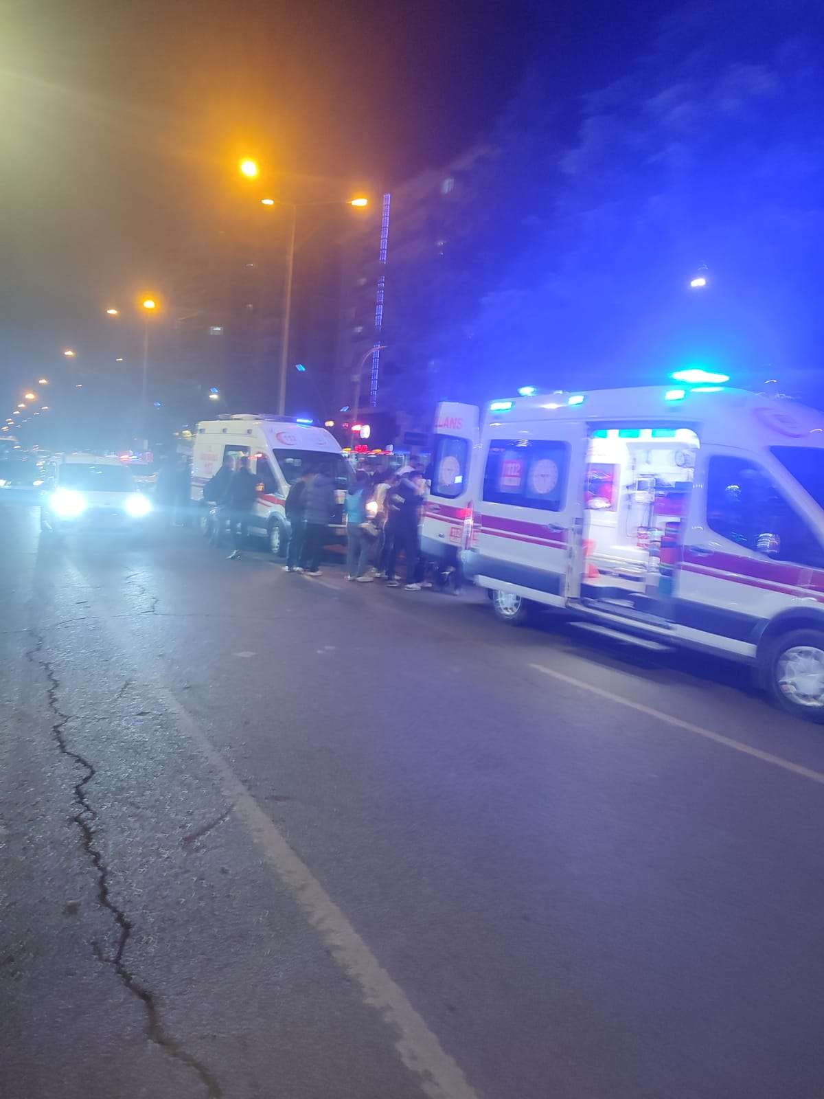 Diyarbakır’da motosiklet yayaya çarptı: 2 yaralı