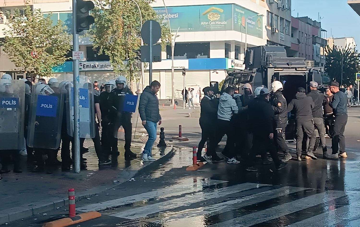 Batman Valiliği: Şiddet uygulayan polislere soruşturma başlatıldı!