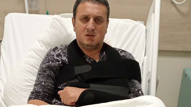 Polis yanlış evi bastı ve ev sahibinin kolunu kırdı!