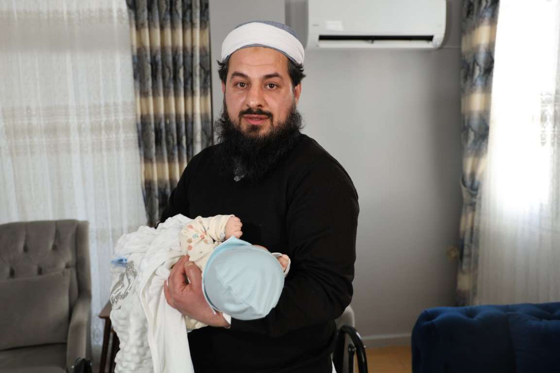 Adana’da 2.5 aylık bebeğe kayyum atandı!