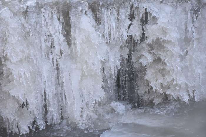 Doğu Anadolu’da Dondurucu Soğuklar: Sıcaklıklar Eksi 30’ları Buldu
